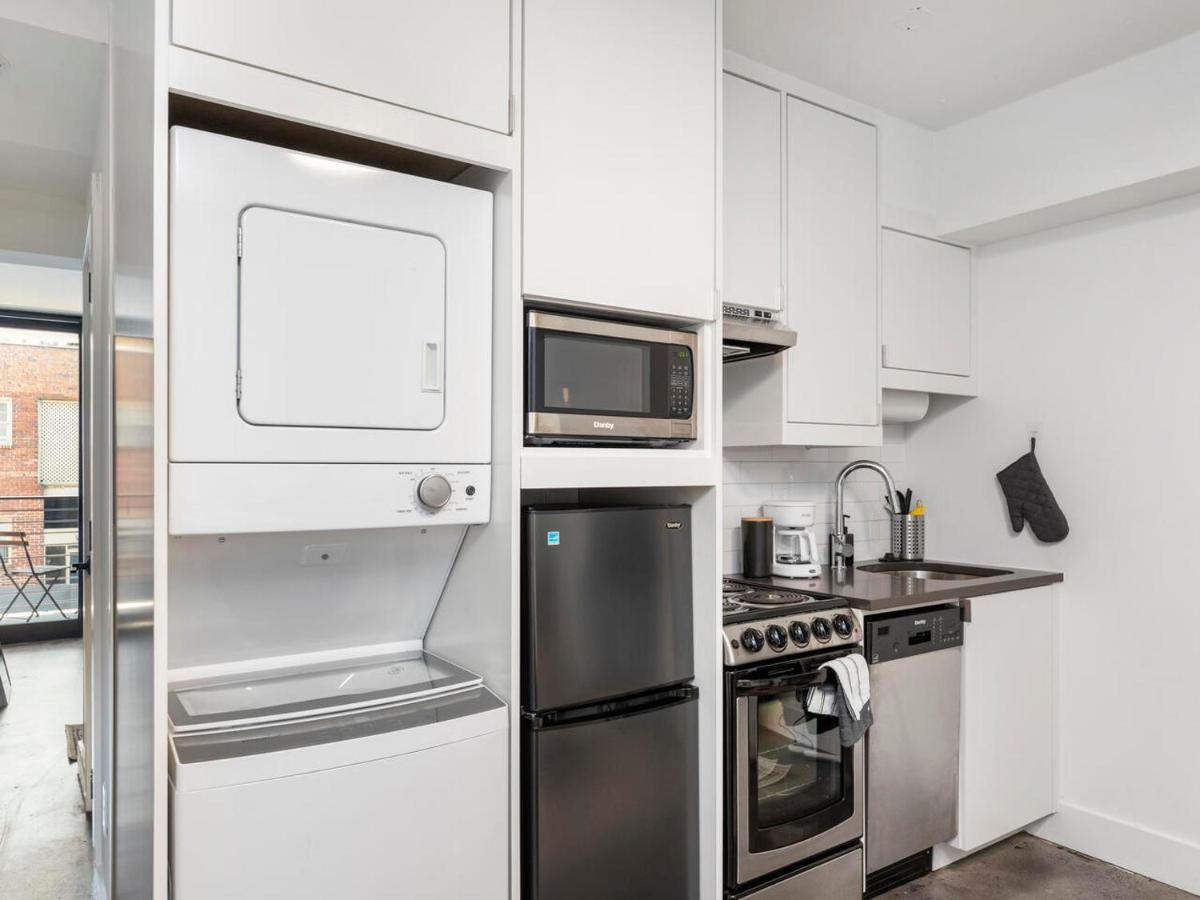 Comfortable Studio With Queen Bed, City Walkable! Atlanta Exterior photo