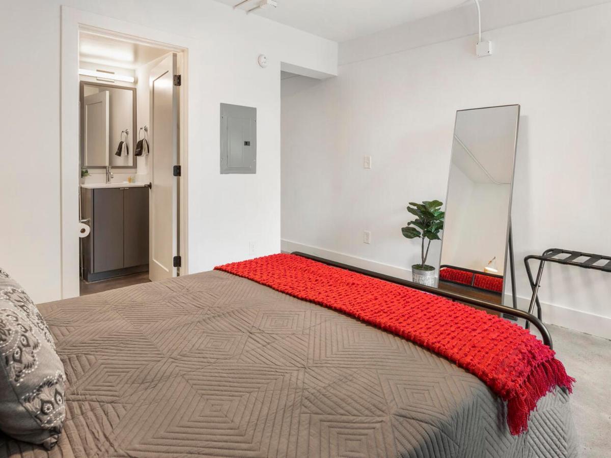 Comfortable Studio With Queen Bed, City Walkable! Atlanta Exterior photo