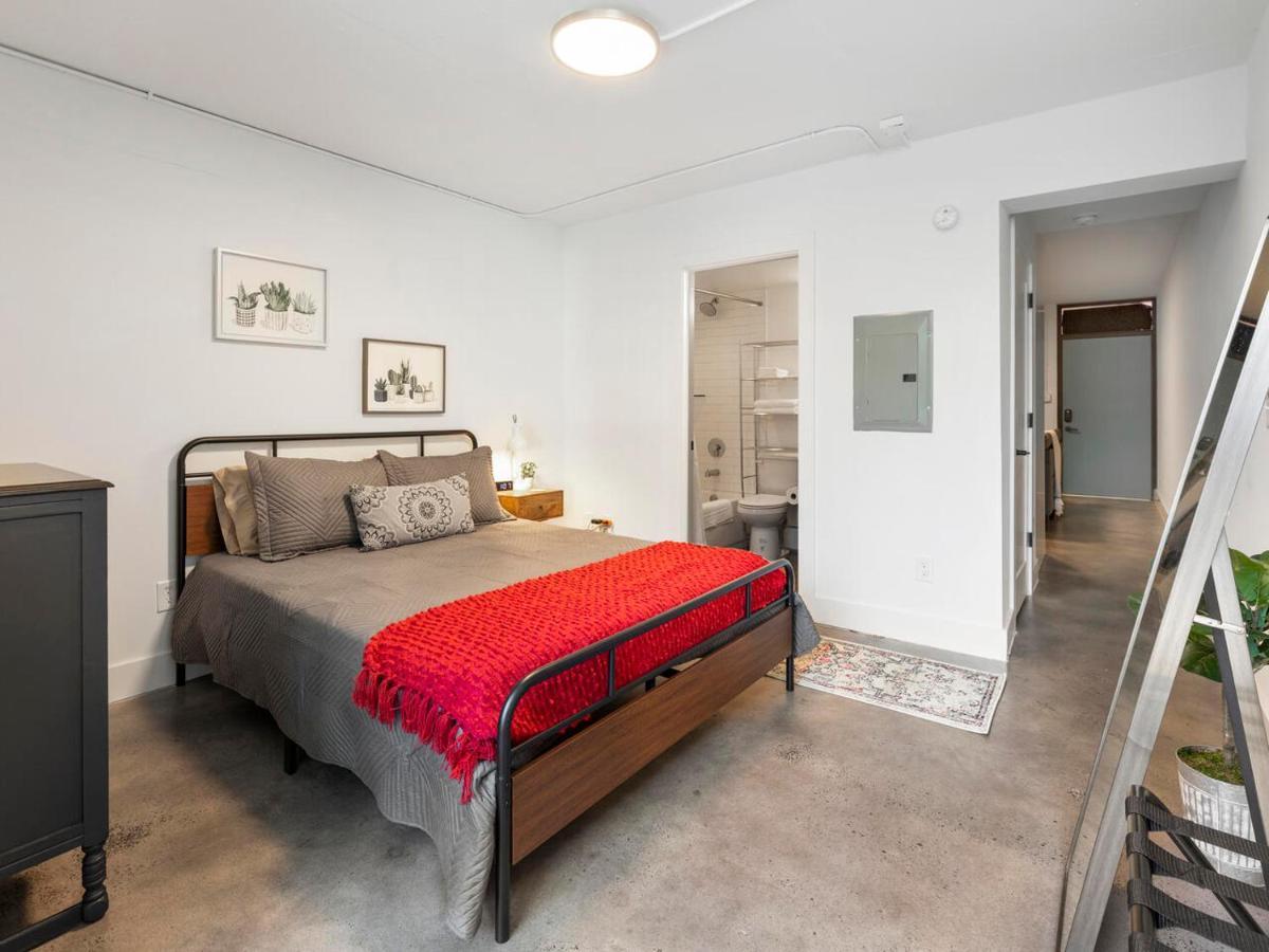 Comfortable Studio With Queen Bed, City Walkable! Atlanta Exterior photo
